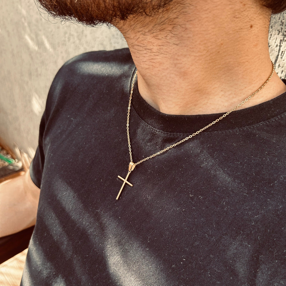 Colar Cruz Lisa Ouro