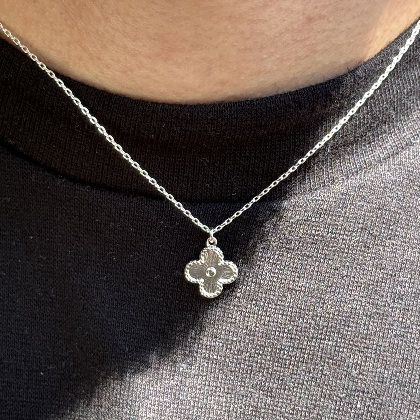 Colar Trevo Raiado - Prata 925