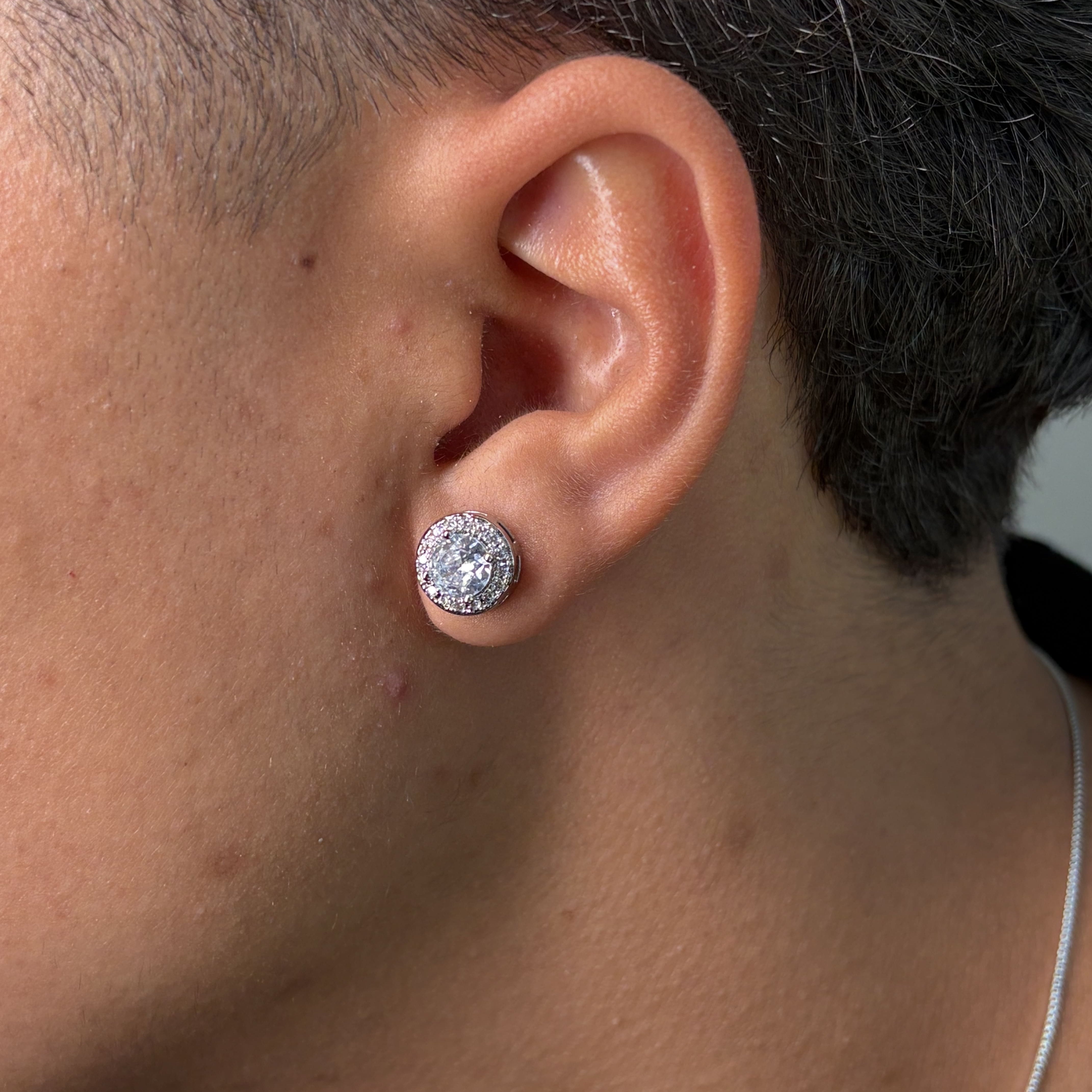 Brinco Redondo Cravejado Prata 2.0 - VZ Joalheria